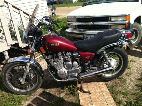 Famous yamaha motorcycles are leaders in sales worldwide, without competitors in dynamics, maneuverability and. 1983 Yamaha XJ 650 - Moto.ZombDrive.COM