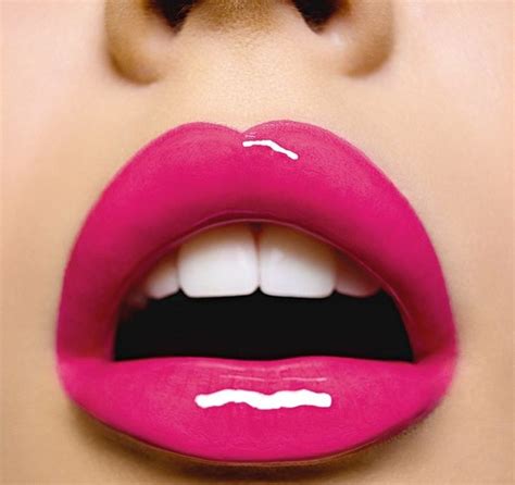 30 Beautiful Instagrams To Follow This Month Hot Pink Lips Pink Lips Glossy Lips