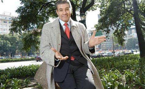 Víctor hugo morales was born on december 26, 1948 in cardona, soriano, uruguay as víctor hugo morales pérez. New York: El hijo de Victor Hugo Morales estuvo en el ...