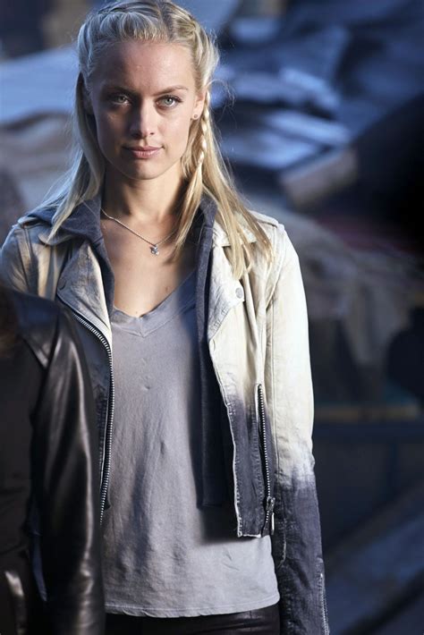 Tamsin Lost Girl Actress
