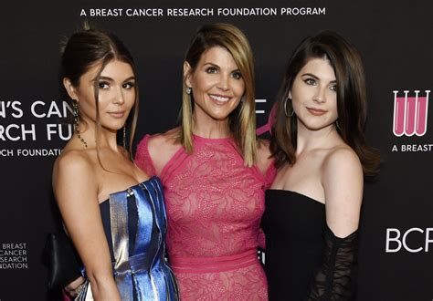 Usc Confirms Lori Loughlins Daughters Olivia Jade Isabella Giannulli