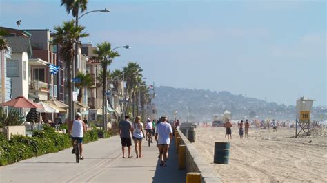 Maybe you would like to learn more about one of these? Mission Beach in San Diego, California | Expedia.ca