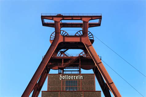 Der steinbruch am kalwes gilt als naturdenkmal. H+ Hotel Bochum in der Nähe vom Musicaltheater Starlight ...