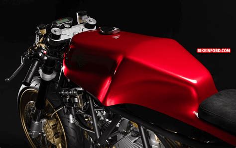 The desert sled, cafe racer and full throttle join the icon in ducati's updated 803cc scrambler lineup. Ducati SuperSport 750 i.e Café Racer HD Images, Specs, Top ...