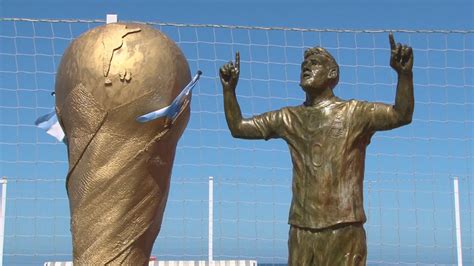 Argentina Locals Gather To Take Pictures With 1st Statue Of Messi