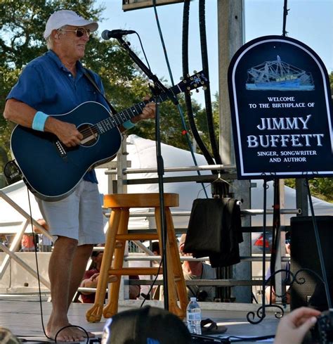 Biography Of Jimmy Buffett From Gulf Coast Roots To Margaritaville S