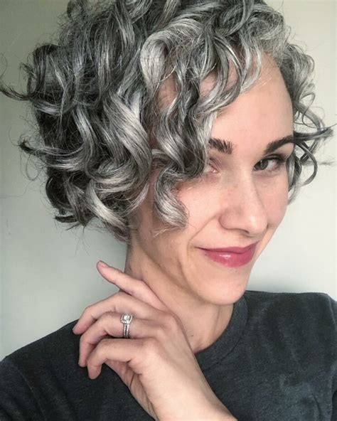 Gray Hair Friendly Shampoos Based On The List Of Ingredients