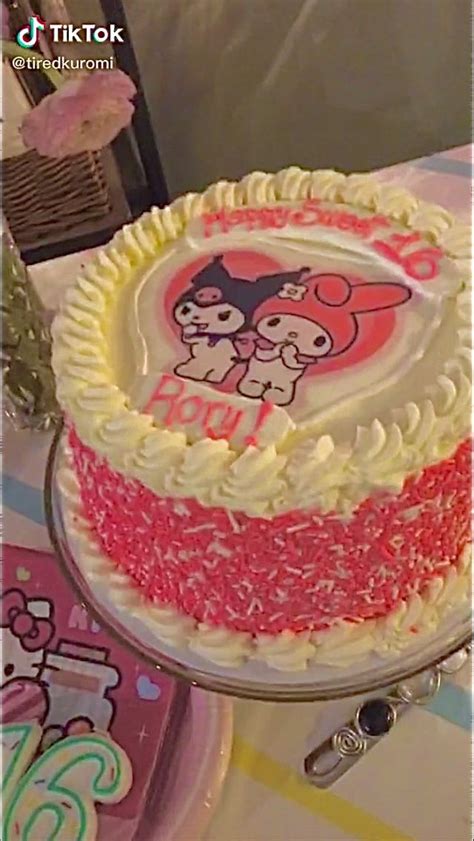See more about birthday, cake and vintage. ˏˋ꒰ @s4nr1ofa1ry ☁️·̩͙ in 2020 | Hello kitty cake, Cute ...