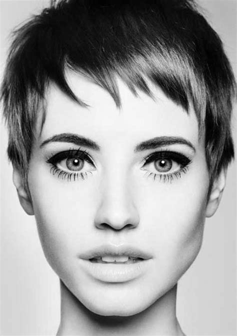 incredibly stylish and stunning pixie haircut ohh my my