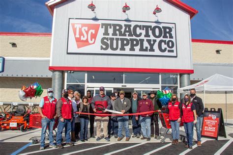 Tractor Supply Grand Opening Held April 3 Dade County Sentinel