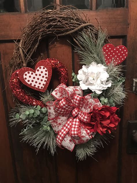 Triple Heart Valentine Wreath Wreaths For Front Door Etsy Valentine