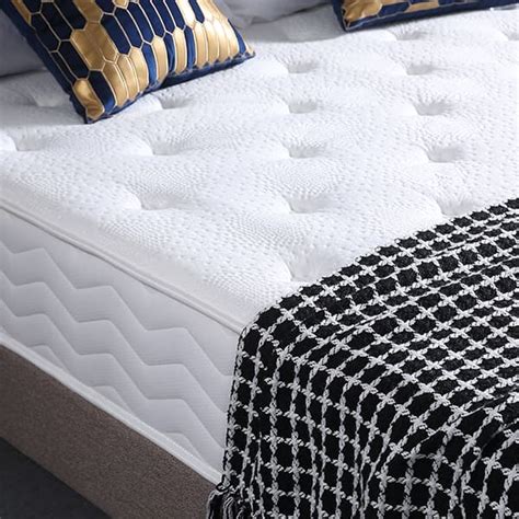 Factors to consider when shopping for a hotel mattress. Best Hotel Mattress Brand, Hotel Mattress Price, Hotel ...