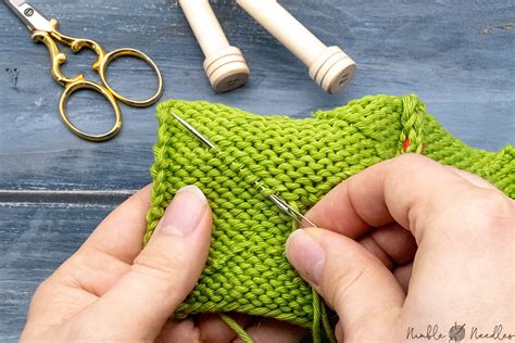 This is just a little demo of how i reduce my finishing work when knitting stripes. How to weave in ends in knitting - 10 easy techniques +video