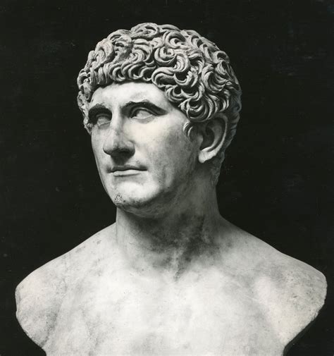 Ancient Roman Imperatorial 46 Bce Julius Caesar Av Aureus Ngc Choice