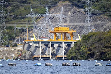 Looking for the definition of cfe? Por oponerse a la construcción de obras en la Presa ...