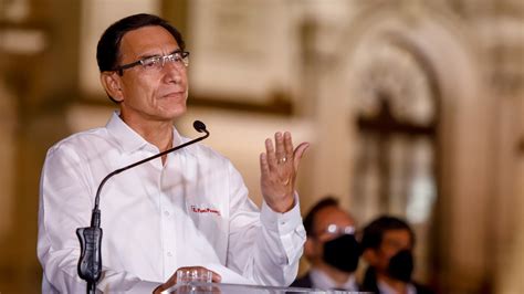 El Congreso De Perú Destituye Al Presidente Martín Vizcarra