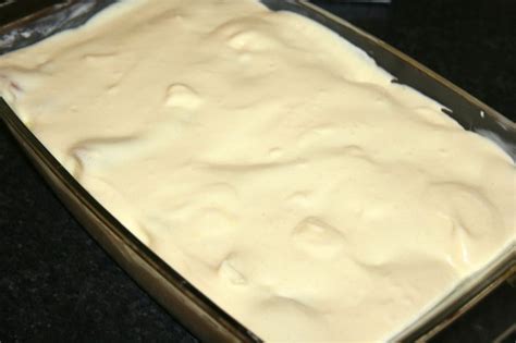 FOTO VIDEO Reţeta celebrelor clătite bănăţene cu brânză dulce bezea şi