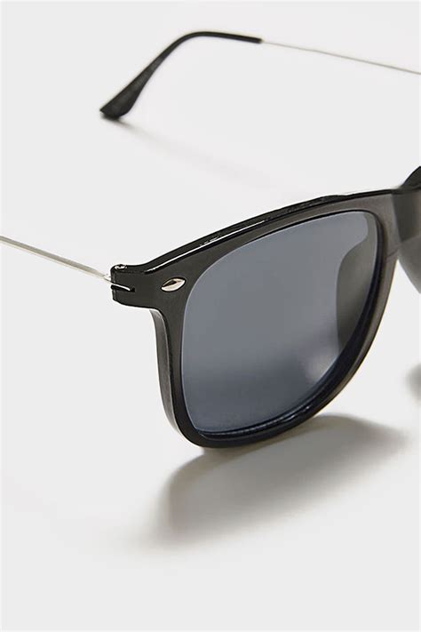 Black Square Frame Sunglasses With Uv Protection