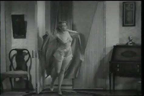 Joan Blondell Nuda 30 Anni In Gold Diggers Of 1933