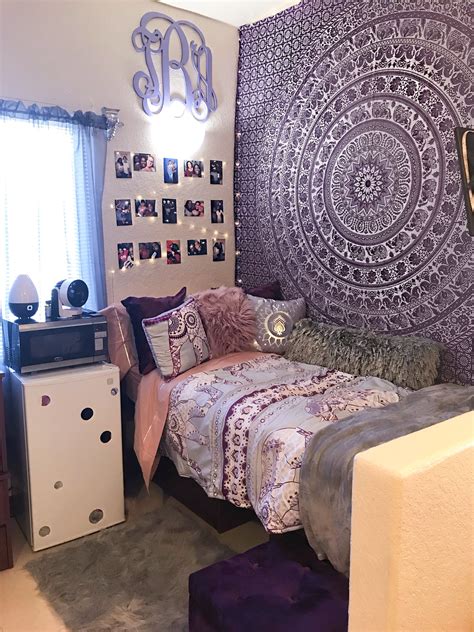 14 Seriously Impressive Girl Dorm Room Layout Ideas
