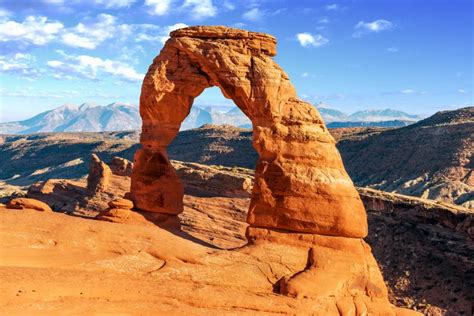 How To Enjoy Utahs Delicate Arch Hike Other Ways To Visit