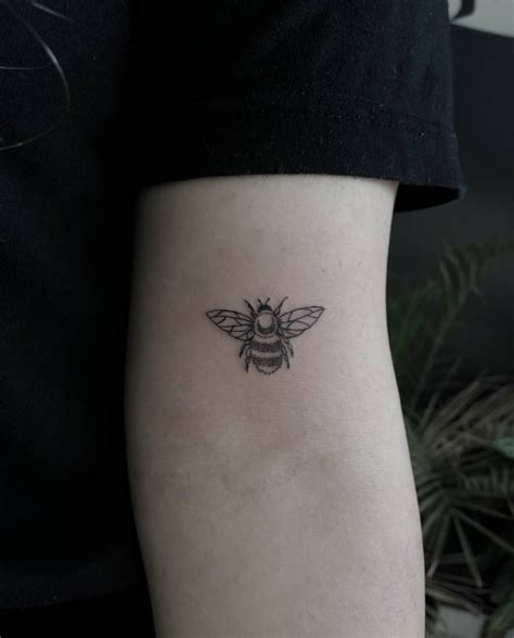 Time Tattoos New Tattoos Body Art Tattoos Hand Tattoos Bee Tattoo