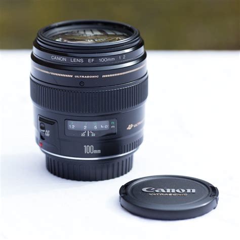 Canon Ef 100mm F20 Usm Medium Telephoto Portrait Lens Clean Used Condition In St Johns Wood