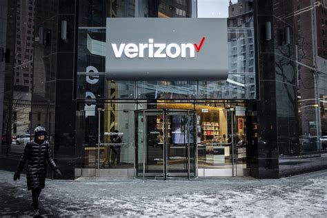 Earnings Preview What To Expect From Verizon On Tuesday