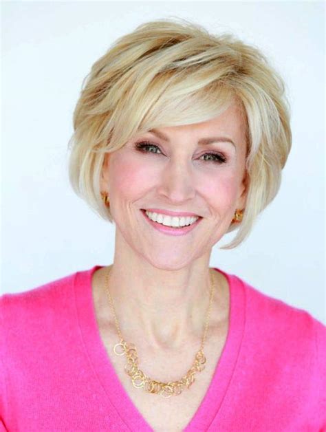 Our ultimate guide to short hairstyles and haircuts will help you find a haircut you'll love. Super Cute Short Hairstyles for Women Over 50 • OhMeOhMy Blog