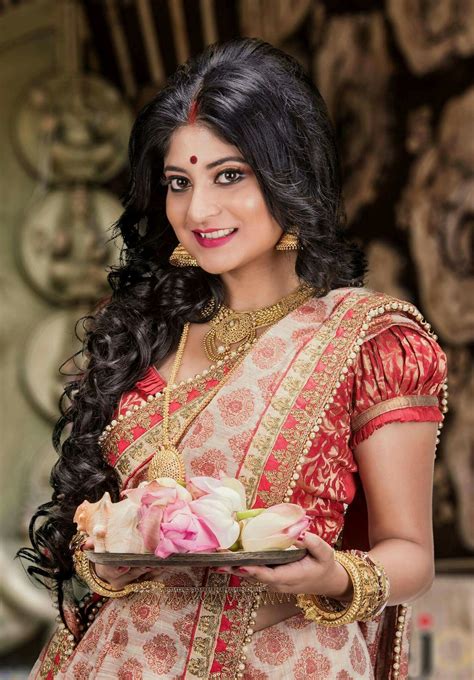 Being Married Sasi Pradha Bengali Saree Indian Bridal Outfits