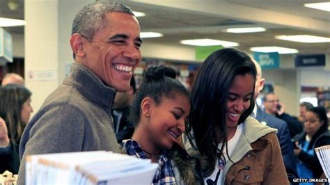 Obama Daughters Malia And Sasha Thanksgiving Row Apology Bbc News