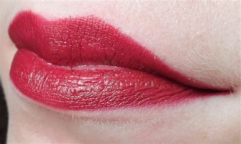 Alexandra Dean Beauty Dark Redplum Lips Topshop And Maybelline