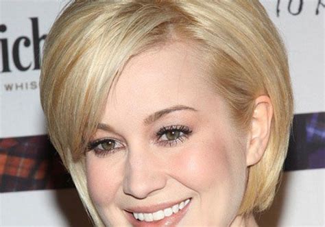 Short bob hairstyles tucked behind ears wigsbuy com explore full gallery of short layered bob tucked behind ears short hairstyle in 2019 with bob haircuts tucked behind the ears and 25 photos related to bob haircut plans here. 35 Gracious Short Hairstyles With Bangs | CreativeFan ...