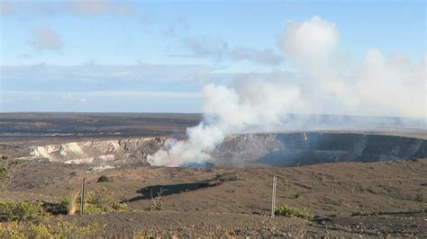 Volcanoes National Park Kilauea Hawaii Lava Tubes Youtube