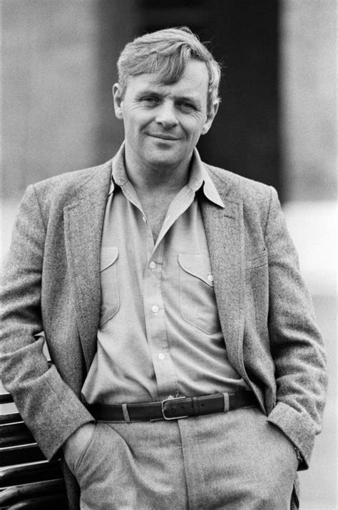 Strangely, even with paintings of all sizes on the walls, the studio exhibits a sense of organized chaos. 20 Vintage Pictures of a Young Anthony Hopkins in the 1960s and 1970s | Vintage News Daily