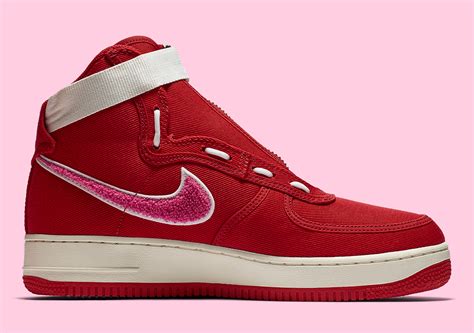 Wear jeans or basketball shorts with the air force 1 shoes, but avoid wearing khaki shorts or pants or other dress clothes. Emotionally Unavailable Nike Air Force 1 High AV5840-600 ...
