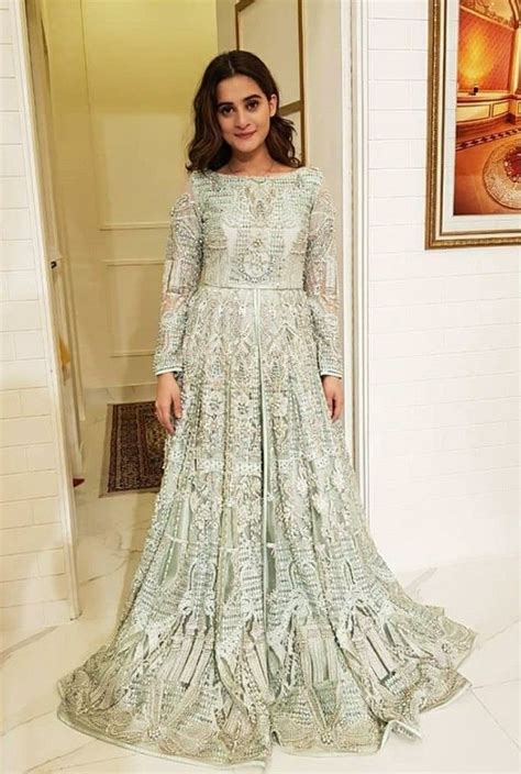 Pin By Mano👸 On Aineeb Pakistani Wedding Dresses Indian Wedding