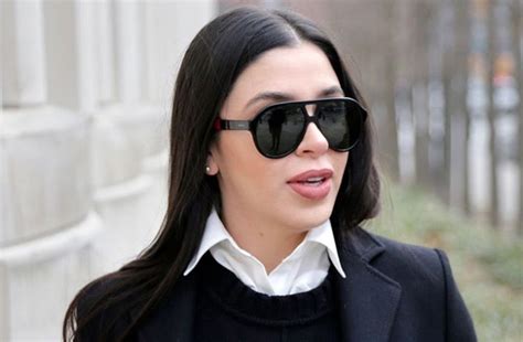 Mantente informado con las últimas noticias, videos y fotos de emma coronel que te brinda univision | univision. Emma Coronel, esposa de "El Chapo" presume lujoso ...