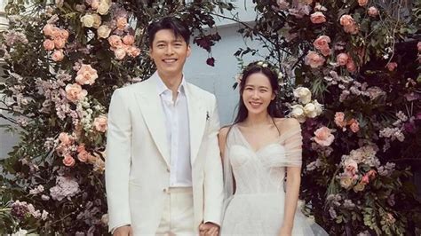Son Ye Jin Hyun Bin Are Married See First Pics From Crash Landing On