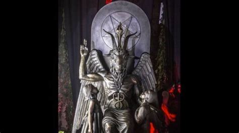 Satanic Temple Unveils One Ton Goat Headed Bronze Sculpture Huffpost News