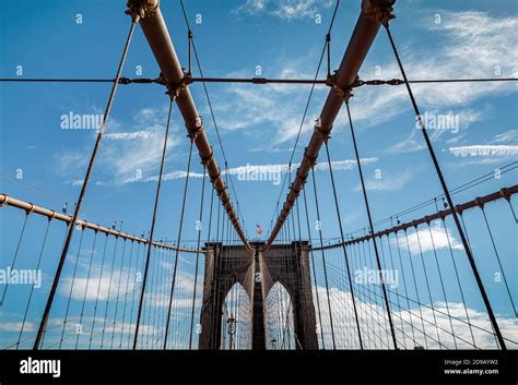 Brooklyn Bridge In New York City Brooklyn Bridge Is A Hybrid Cable