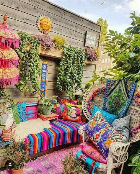 20 Eclectic Bohemian Gardens For Outdoor Decorating Ideas Homemydesign