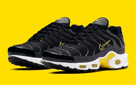 Yellow And Black Is Back On The Air Max Plus House Of Heat