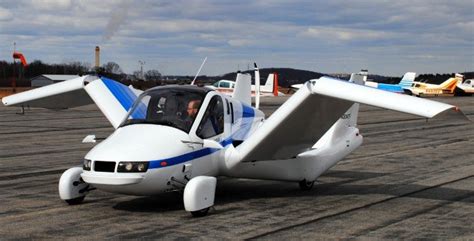 Flying car simulator 3d é feito para todos os vôos e dirigindo fãs. Primeiro carro voador do mundo à venda a partir de Outubro
