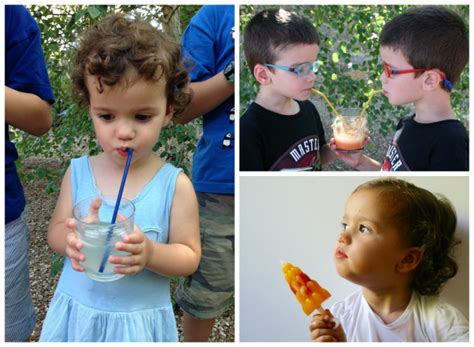 Un niño con los ojos vendados y todos los demás corriendo a. 7 juegos y actividades refrescantes para niños al aire ...