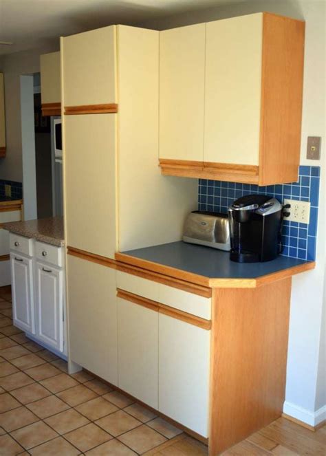 80s kitchen cabinets before - The Handyman's Daughter - The Handyman's Daughter