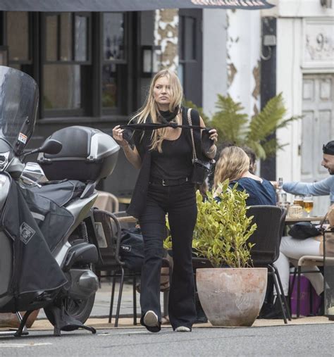 Kate Moss Out For Lunch With Friends In London 09152020 Hawtcelebs