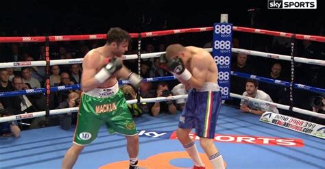  Matthew Macklin Stops Opponent With Powerful Second Round Body