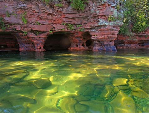 Apostle Islands Wisconsin Lake Superiors Stunning Sea Caves