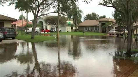 As Rain Continues Residents In South Florida Still Deal With Flooding